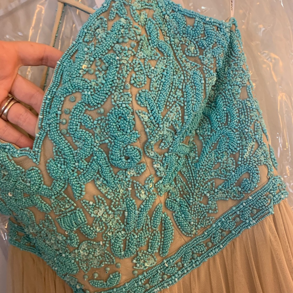 NWT Sherri hill sz 12 gown